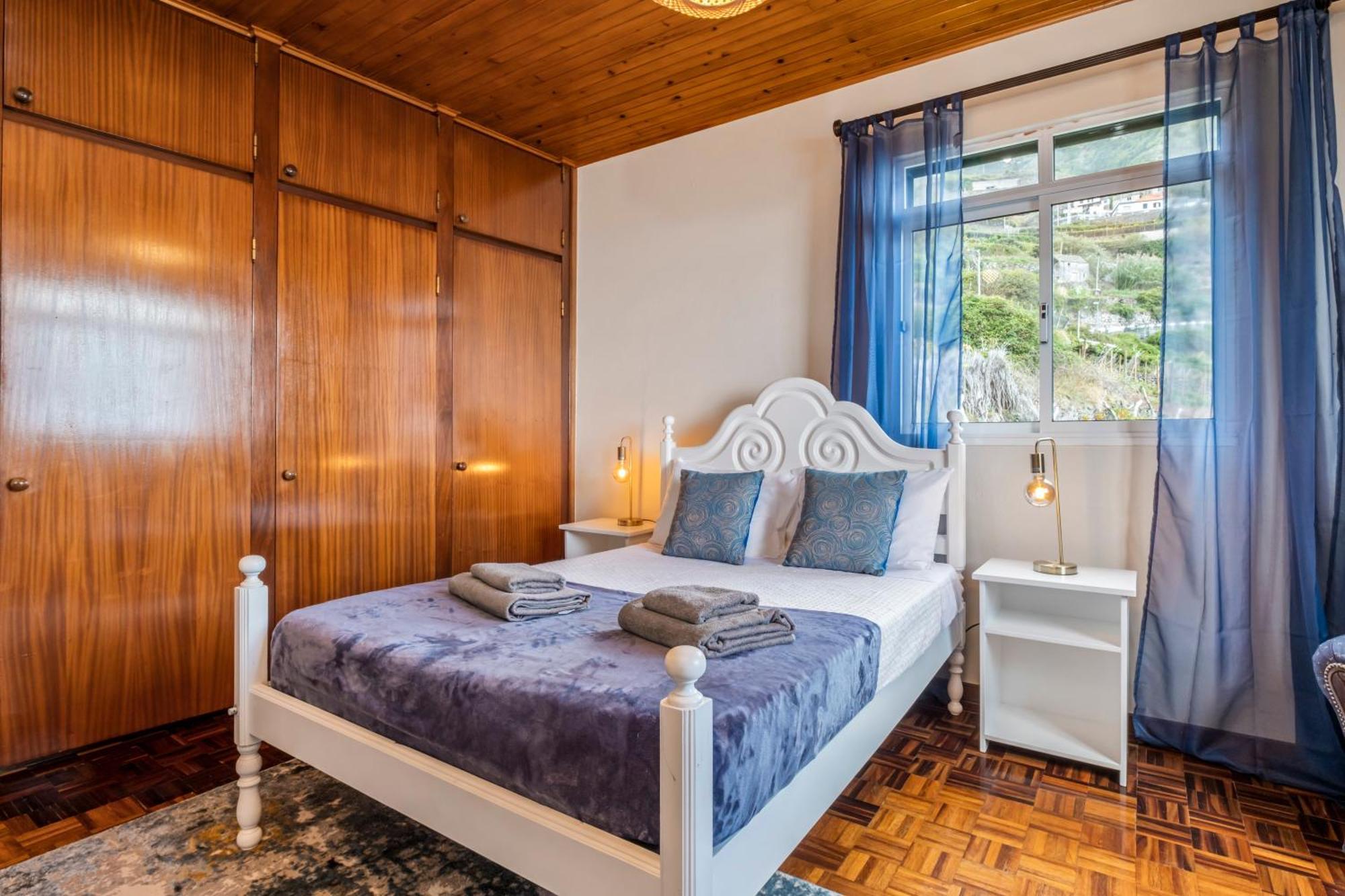 De Freitas Home Porto Moniz Bagian luar foto